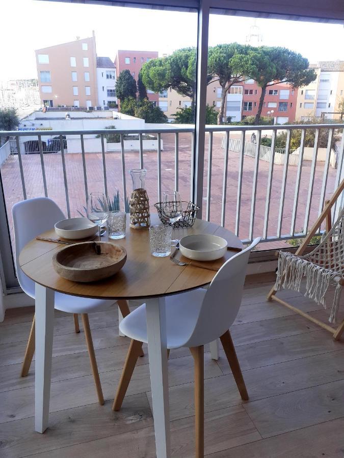 Agreable Studio Vue Port Au Cap D'Agde Extérieur photo
